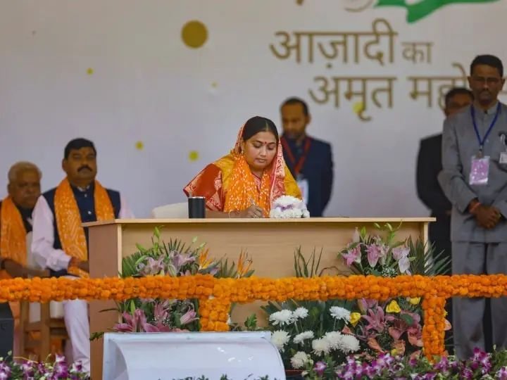 गुजरात :कैबिनेट लिस्ट जानें कौन हैं वो एकमात्र महिला नेता जिन्हें भूपेंद्र पटेल की कैबिनेट में बनाया गया मंत्री?
