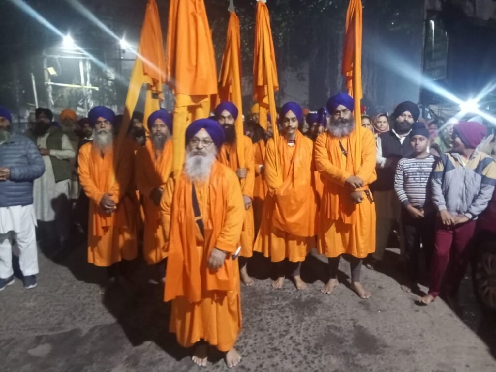 पटना सिटी:कीर्तन-भजन के साथ तीसरे दिन भी निकाली गई प्रभातफेरी