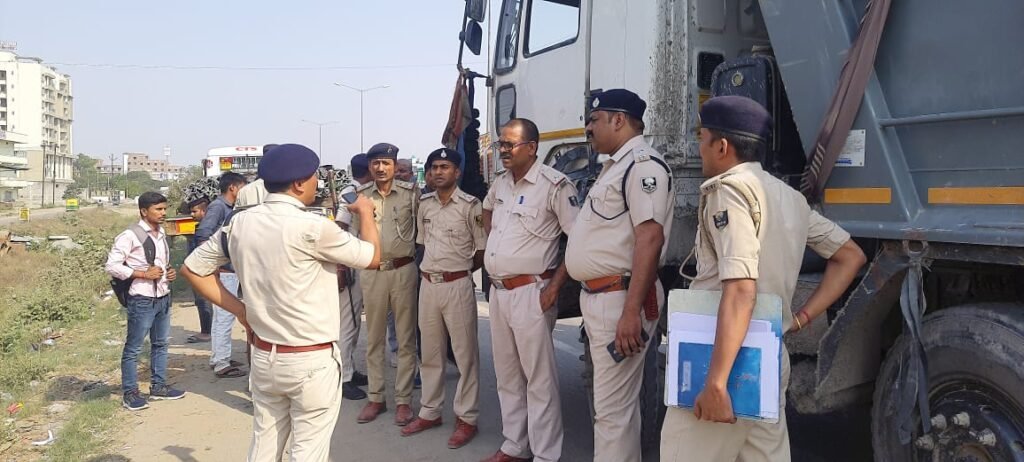 एनएच-30 पर एक हाइवा ने साइकिल सवार को रौंदा घटनास्थल पर मौत।