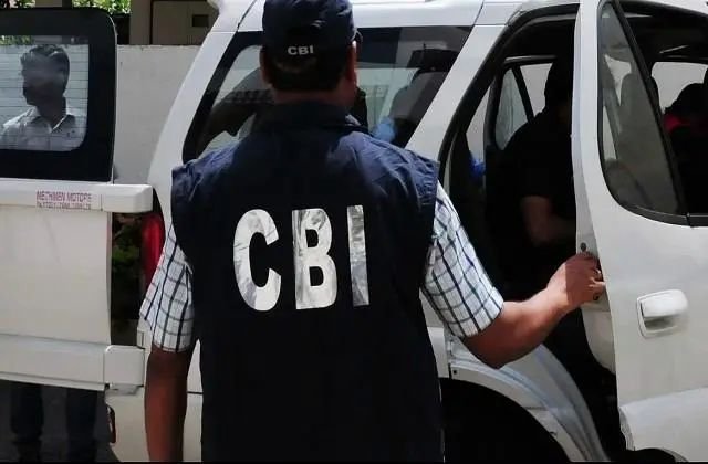 दिल्ली पुलिस के दो अधिकारियों पर 10 लाख रुपये रिश्वत लेने का आरोप: भारतीय न्याय संहिता के तहत CBI ने दर्ज किया पहला केस।
