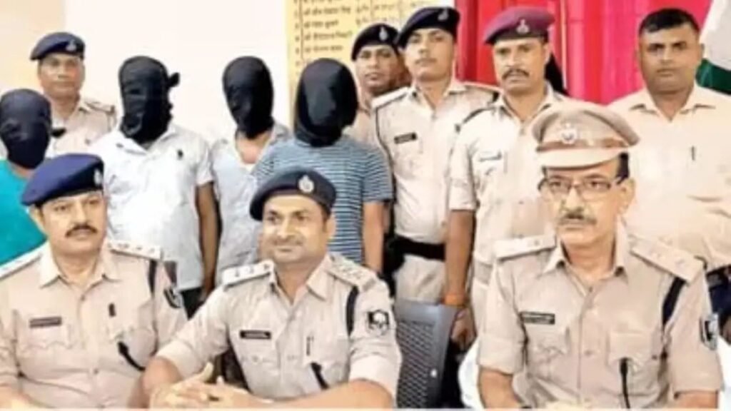 रेल पुलिस को मिली बड़ी सफलता, लूटपाट की योजना बना रहे चार अपराधी गिरफ्तार