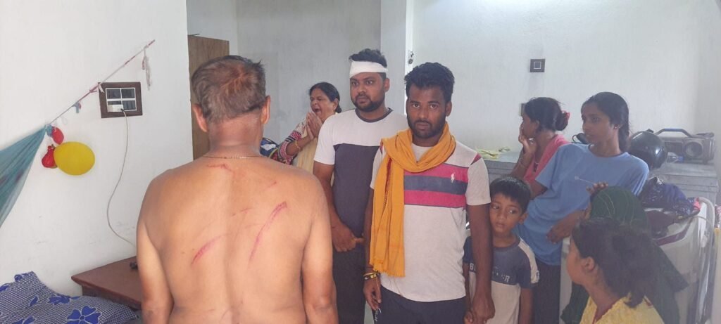 एक घर में घुसकर हथियारबंद अपराधियों ने किया लूटपाट