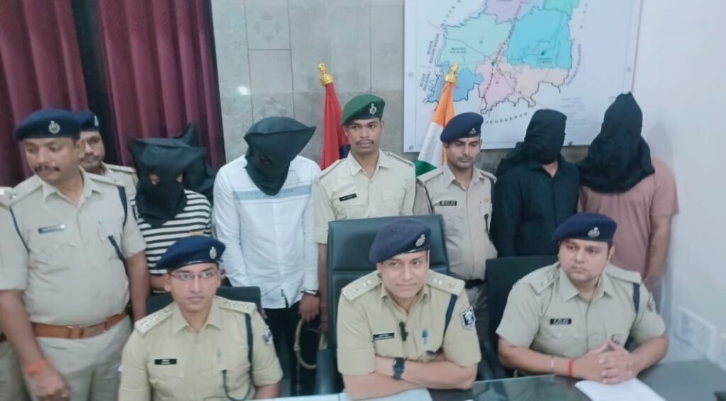 पटना पुलिस को मिली बड़ी सफलता:ढाई लाख के इनामी दो कुख्यात अपराधी पटना से गिरफ्तार,जानें