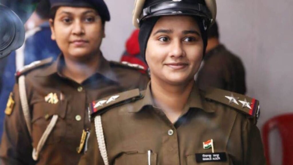 बेटियां बढ़ा रहीं बिहार का मान, कभी पिता की अर्थी को दिया था कंधा, अब उन पर सज रहे सितारे