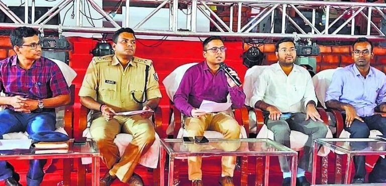उपमुख्यमंत्री करेंगे सोनपुर मेले का उद्घाटन; सोनपुर मेले में ढाई सौ से अधिक मजिस्ट्रेट किये गये तैनात।