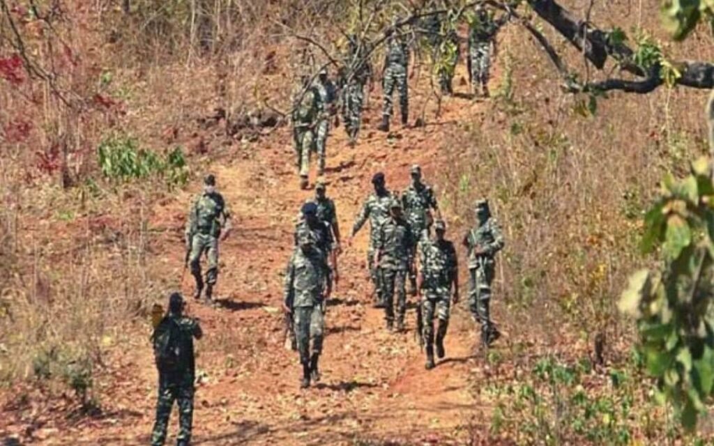 गोपालगंज पुलिस और अपराधियों के बीच हुई मुठभेड़, एक बदमाश को लगी गोली