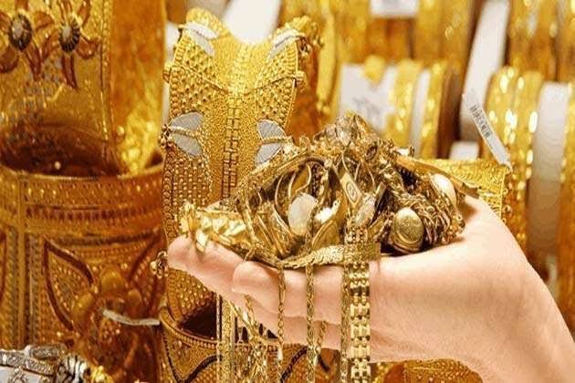 खुद को कस्टम अधिकारी बता दो कर्मचारियों को उठा ले गए, मारपीट कर सोना ले गए