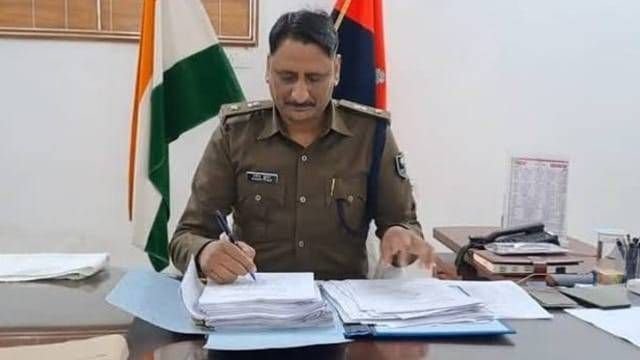 फरियादी बन देर रात थाने पर पहुंचे SSP; थाने में मचा हड़कंप