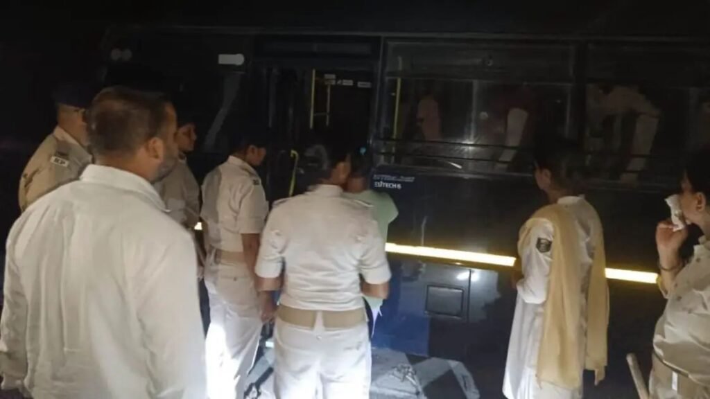 बिहार के गोपालगंज में 9 नाबालिग लड़कियां ऑर्केस्ट्रा के ठिकाने से रेस्क्यू