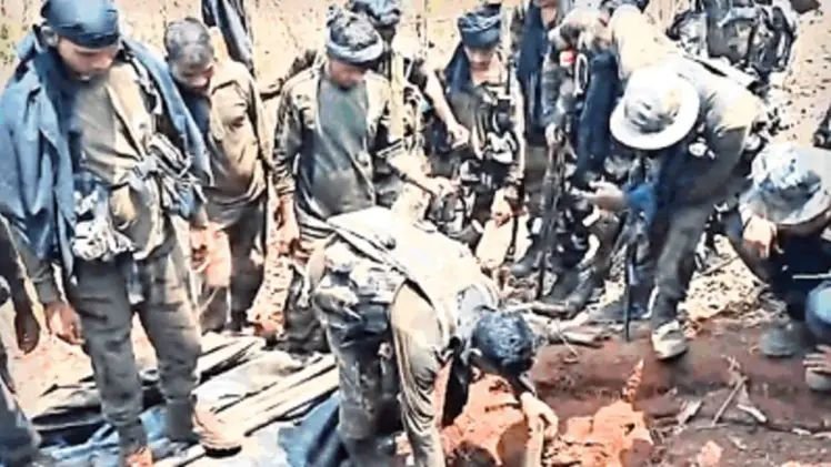 कर्रेगुट्टा पहाड़ी पर माओवादियों के ठिकाने तक पहुंची फोर्स