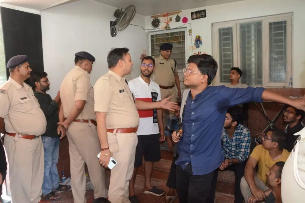 IGIMS साथी की मौत के बाद भड़के एमबीबीएस छात्र, पांच घंटे इमरजेंसी ठप