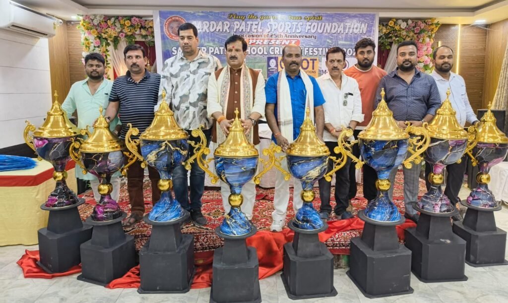 कासा पिकोला कप अंडर-12 स्कूल क्रिकेट टूर्नामेंट 20 मई से, ट्रॉफी का हुआ अनावरण