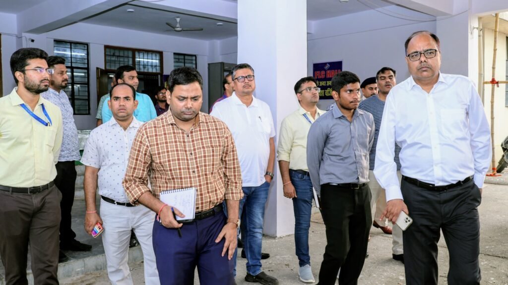 पटना जिला निर्वाचन पदाधिकारी ने ईवीएम-वीवीपैट वेयरहाउस का निरीक्षण किया, 2025 विधानसभा चुनाव की तैयारियां शुरू