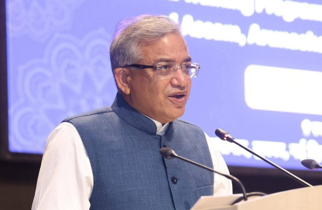 बिहार चुनाव 2025: तकनीक से लैस, पारदर्शी मतदान की राह पर ECI