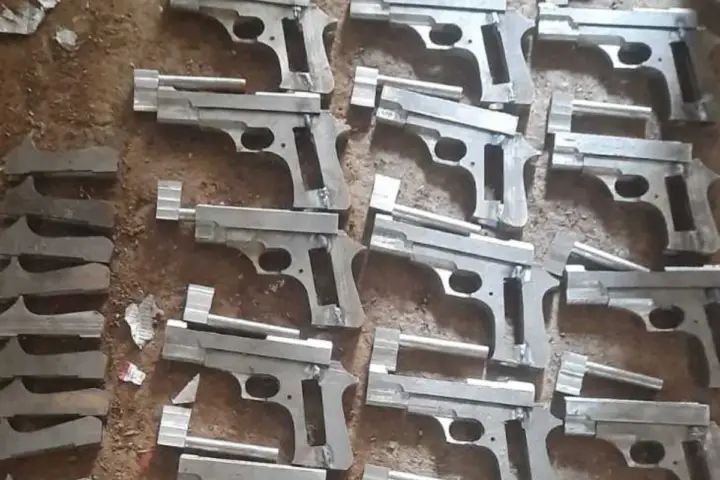 नालंदा में मिनी गन फैक्ट्री का भंडाफोड़, एक गिरफ्तार