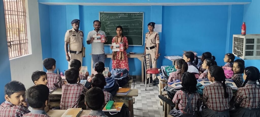 बिहार:अग्निशमन विभाग ने पटना सिटी के विभिन्न क्षेत्रों में चलाया व्यापक अग्नि सुरक्षा जागरूकता अभियान, मॉक ड्रिल के जरिए परखी गईं तैयारियां